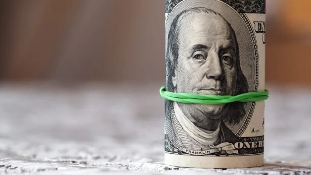 الدولار يسجل 52.39 جنيه في مستويات التداول بأسواق الصرف المحلية اليوم